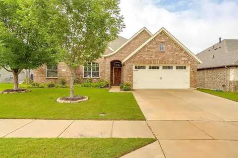 11921 Yarmouth Ln, Fort Worth, TX 76108