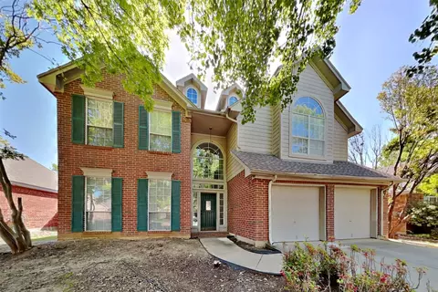 6101 Pinwood Cir, Arlington, TX 76001