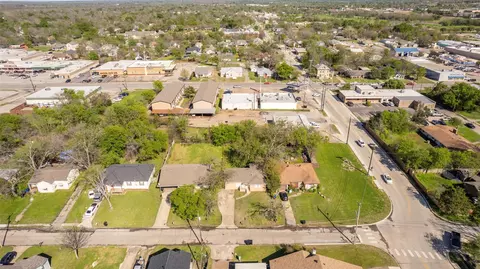 4405 Roberts St, Greenville, TX 75401
