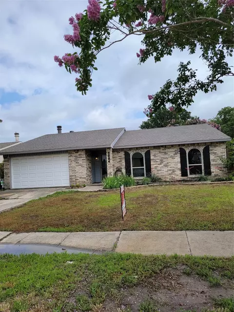 5504 Ragan Dr, The Colony, TX 75056