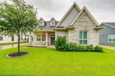 1564 Lizzie Ln, Burleson, TX 76028