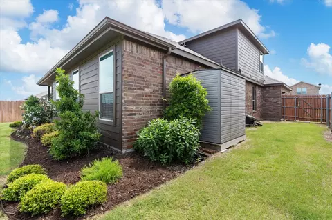 1115 Pacifica Trl, Cleburne, TX 76033 photo 33