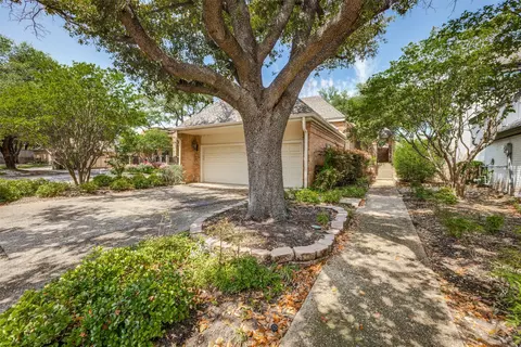 5015 Village Ct, Dallas, TX 75248