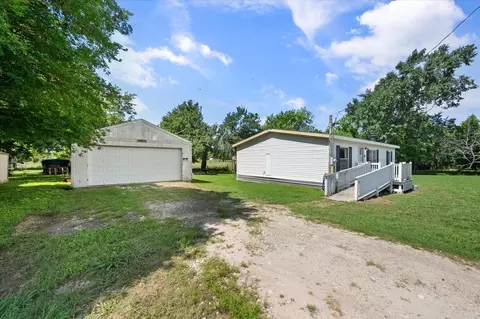 317 E Main St, Wortham, TX 76693