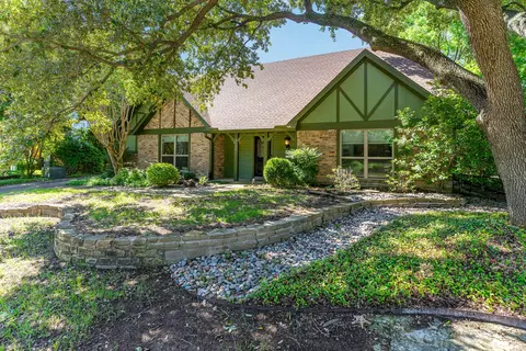 3130 Cross Timbers Ln, Garland, TX 75044