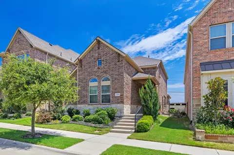 6840 Prompton Bnd, Irving, TX 75063