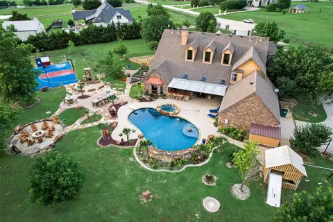 315 Rolling Meadows Cir, Rockwall, TX 75087