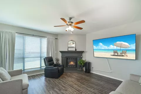 49 Heron Bay Ct, Sanger, TX 76266