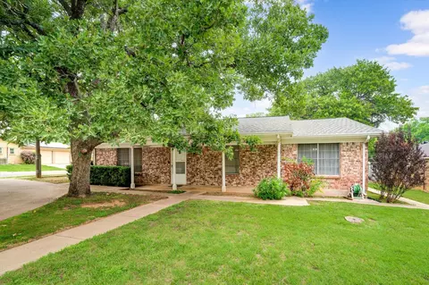 3632 Brown Trl, Bedford, TX 76021