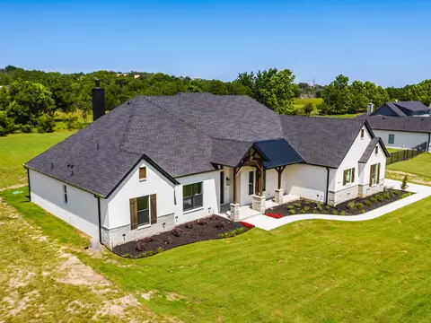 1027 Henry Way, Springtown, TX 76082 photo 3