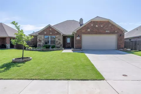 4119 Bridle Path Ln, Sanger, TX 76266