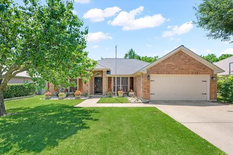 2708 Ferncrest Trl, Mansfield, TX 76063