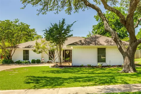 339 Ridgebriar Dr, Richardson, TX 75080