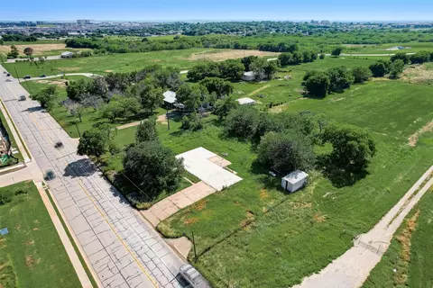 3021 N Bonnie Brae St, Denton, TX 76207