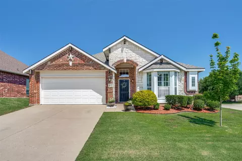 6525 Lakewood Dr, Sachse, TX 75048