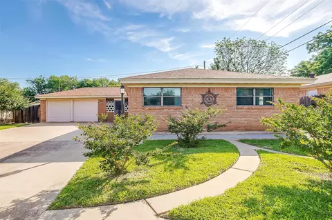 6005 Wheaton Dr, Fort Worth, TX 76133