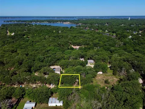 255 Loving Ln, Gun Barrel City, TX 75156