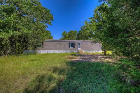 112 Bowie St, Mabank, TX 75156