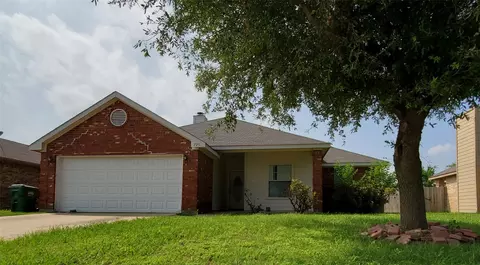 725 Stacie Ln, Seagoville, TX 75159