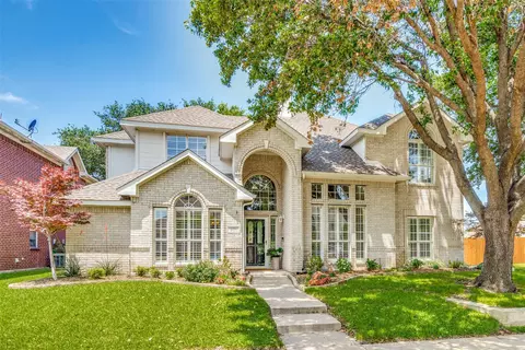 301 Fairway Meadows Dr, Garland, TX 75044