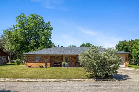 4409 Mcarthur Cir, Brownwood, TX 76801