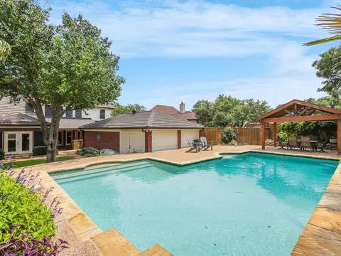 8 Harbour Point Cir, Fort Worth, TX 76179