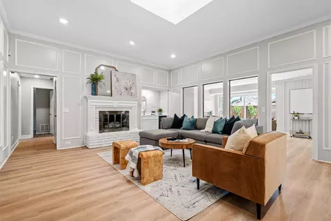 2226 Creekview, Carrollton, TX 75006