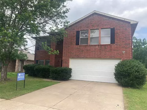 12124 Worchester Dr, Crowley, TX 76036