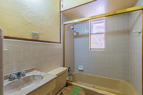 Bath - 314 Sandra Dr, Irving, TX 75060 photo 1 of 3