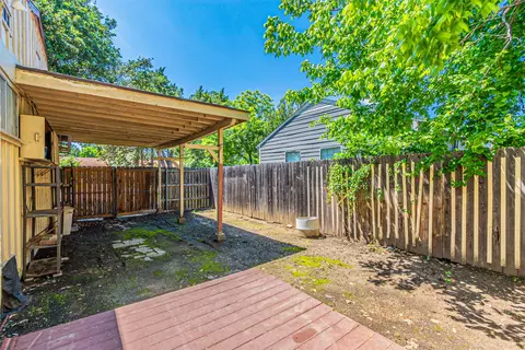 Exterior - 314 Sandra Dr, Irving, TX 75060 photo 2 of 9
