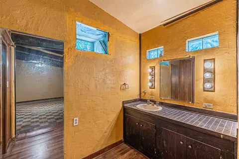 Bath - 314 Sandra Dr, Irving, TX 75060 photo 3 of 3