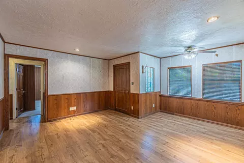 Living - 314 Sandra Dr, Irving, TX 75060 photo 1 of 4