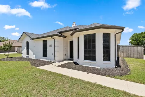 961 Hill Meadow Dr, Midlothian, TX 76065