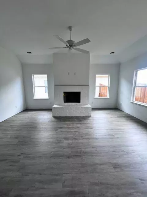 318 E Lloyd St, Krum, TX 76249 photo 17