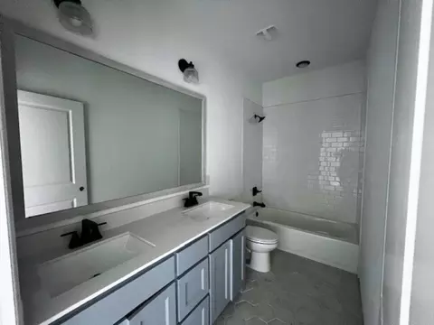 318 E Lloyd St, Krum, TX 76249 photo 10