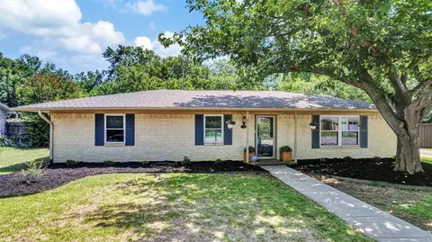 331 Normandy St, Van Alstyne, TX 75495