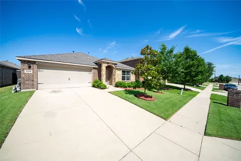 2128 Meadow Park Dr, Princeton, TX 75407