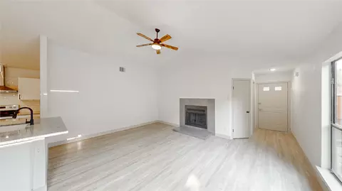 Living - 1012 Mapleleaf Ln, Coppell, TX 75019 photo 4 of 5