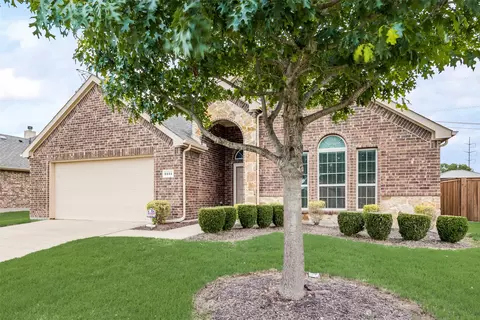 2211 Liriope Ln, Waxahachie, TX 75165