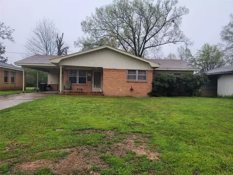 637 Woodmont Pl, Shreveport, LA 71108
