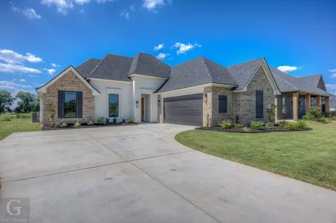918 Chisolm Trl, Bossier City, LA 71111