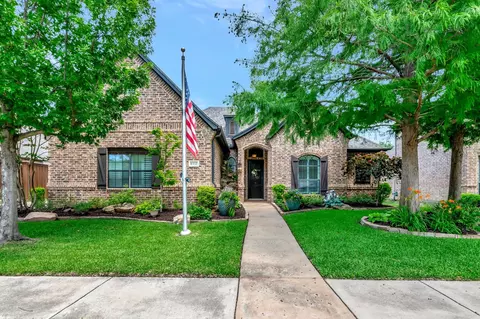 8332 Park Brook Dr, North Richland Hills, TX 76182