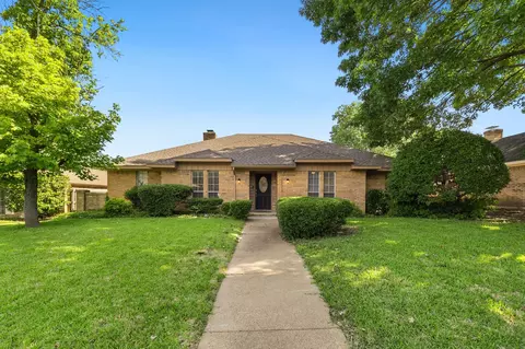 10117 Morgan Meadow Ln, Dallas, TX 75243