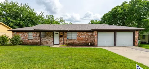 7828 Maplewood Ave, North Richland Hills, TX 76180