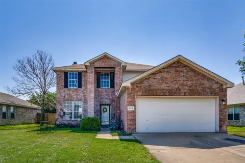 220 Lincoln Ln, Crowley, TX 76036