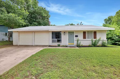 1822 Larkspur Dr, Arlington, TX 76013
