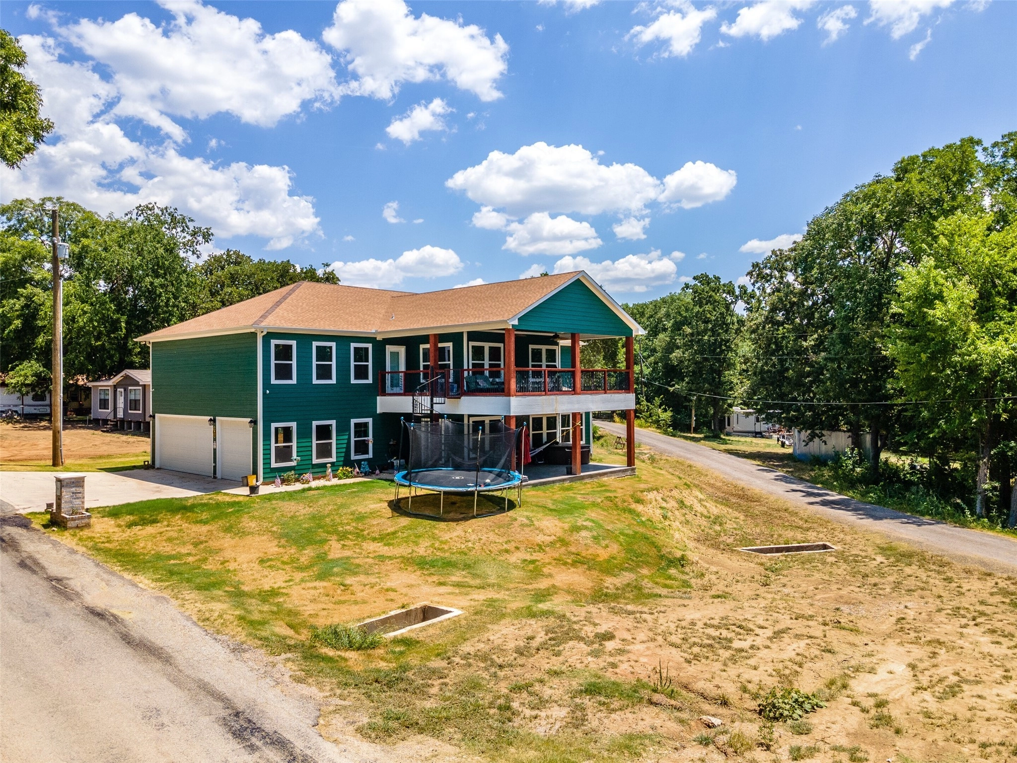 16 Bch Dr  