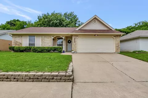 6609 Patsy Ln, Watauga, TX 76148