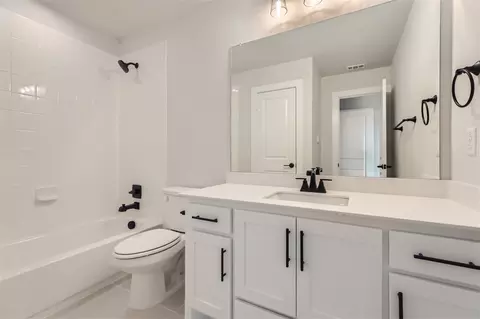 Bath - 3925 Linear Dr, Prosper, TX 75078 photo 6 of 6