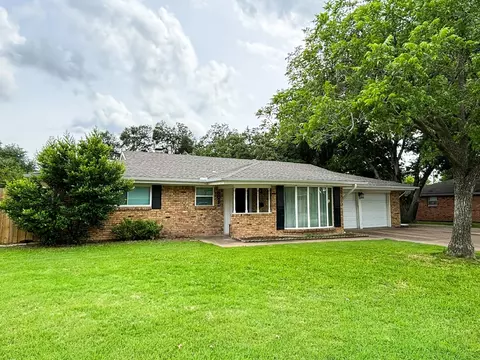 3825 Fenton Ave, Fort Worth, TX 76133
